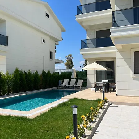 Villa Serentha 1 *